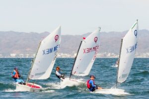 Gran actuación de los veleristas quintanarroenses en la regata Wesmex en Riviera Nayarit