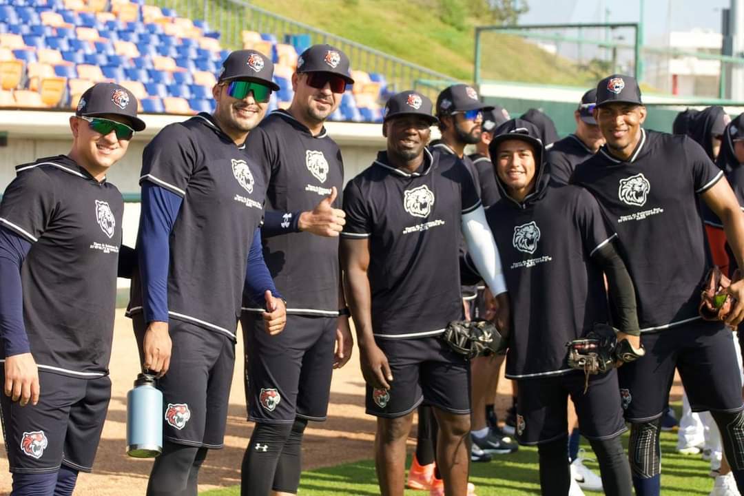 #Día3
Llegaron a la Pretemporada felina; Erro, Barrón y Rosario
