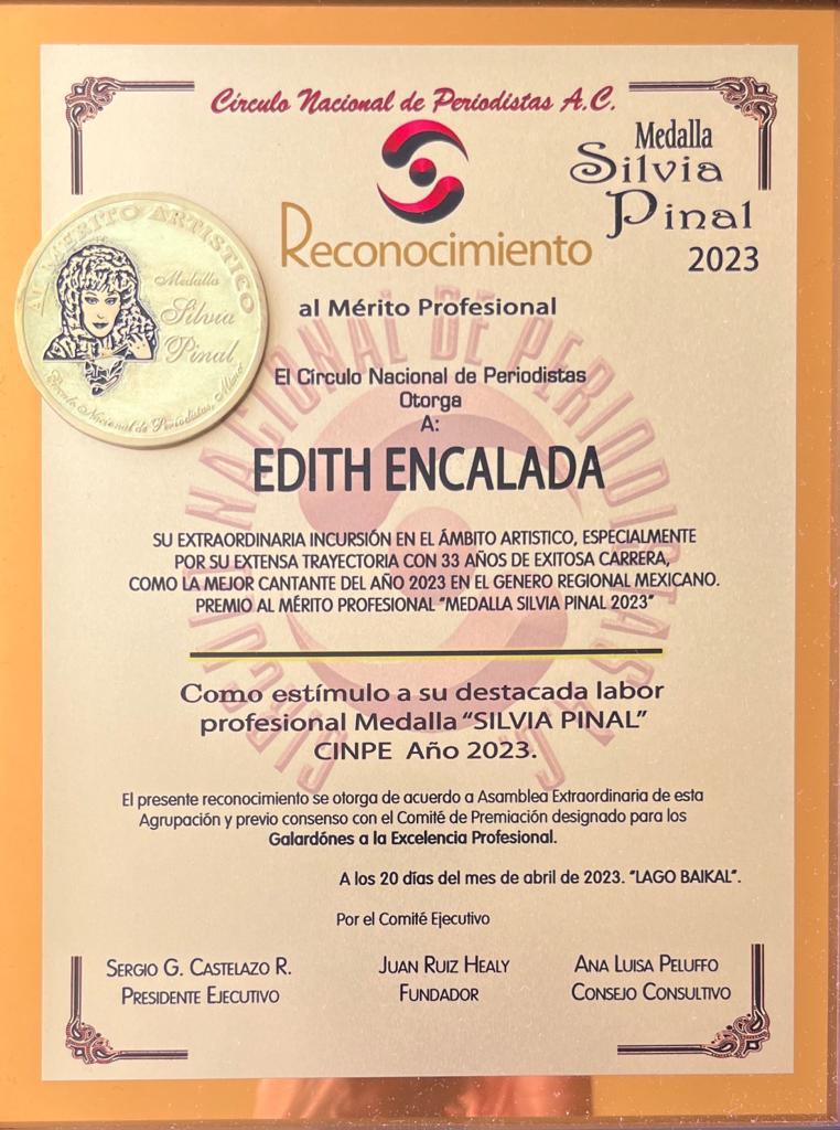 La Cantante Quintanarroense Edith Encalada galardonada con la Medalla “Silvia Pinal” 2023