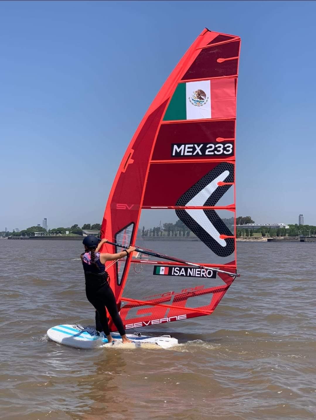 Los veleristas Isabella Niero y Jerónimo Abogado, clasificaron al Mundial Juvenil iQFOil de Brasil