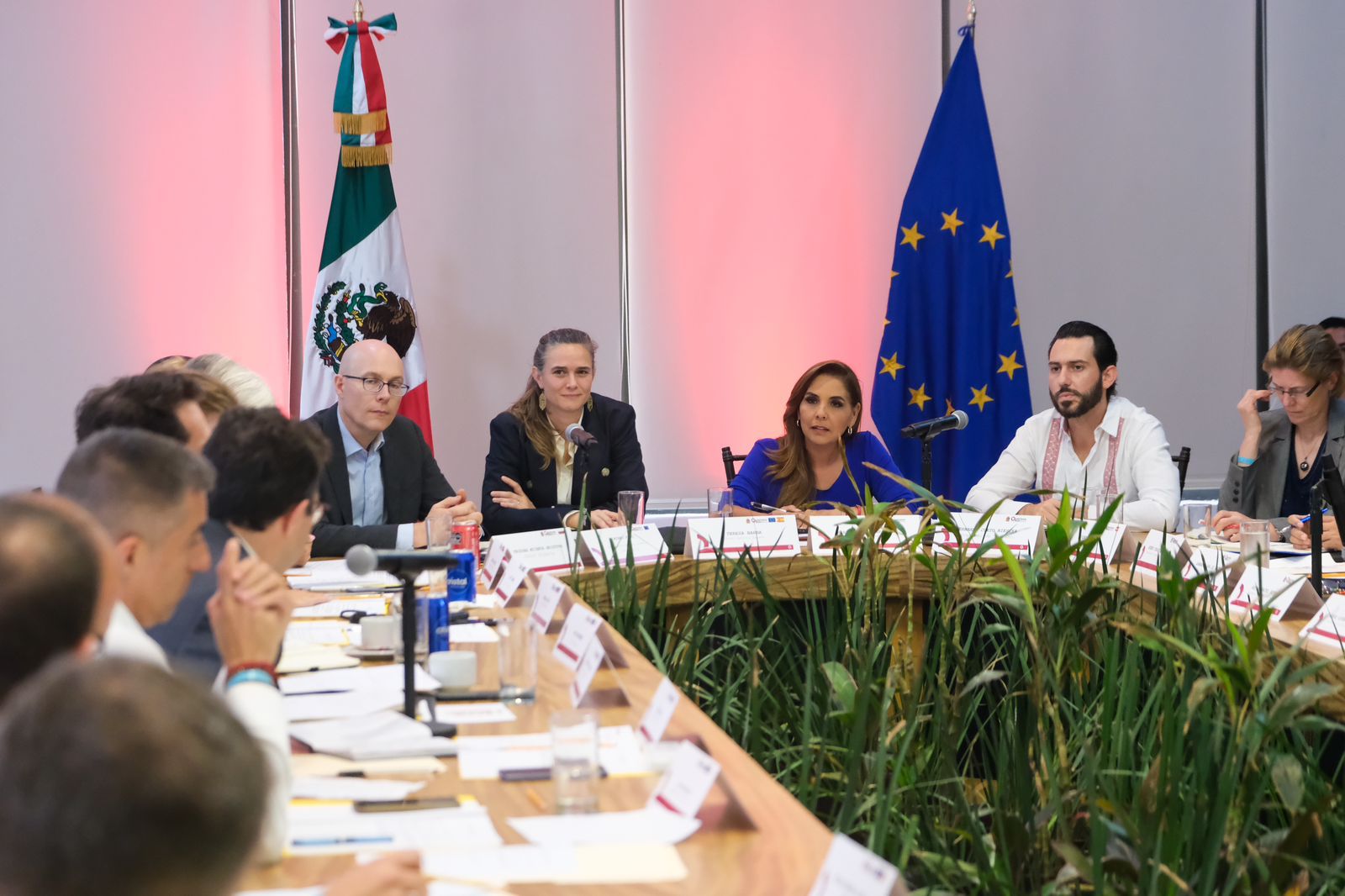 Gobierno de Quintana Roo muestra proyección del Estado a Unión Europea y Suiza