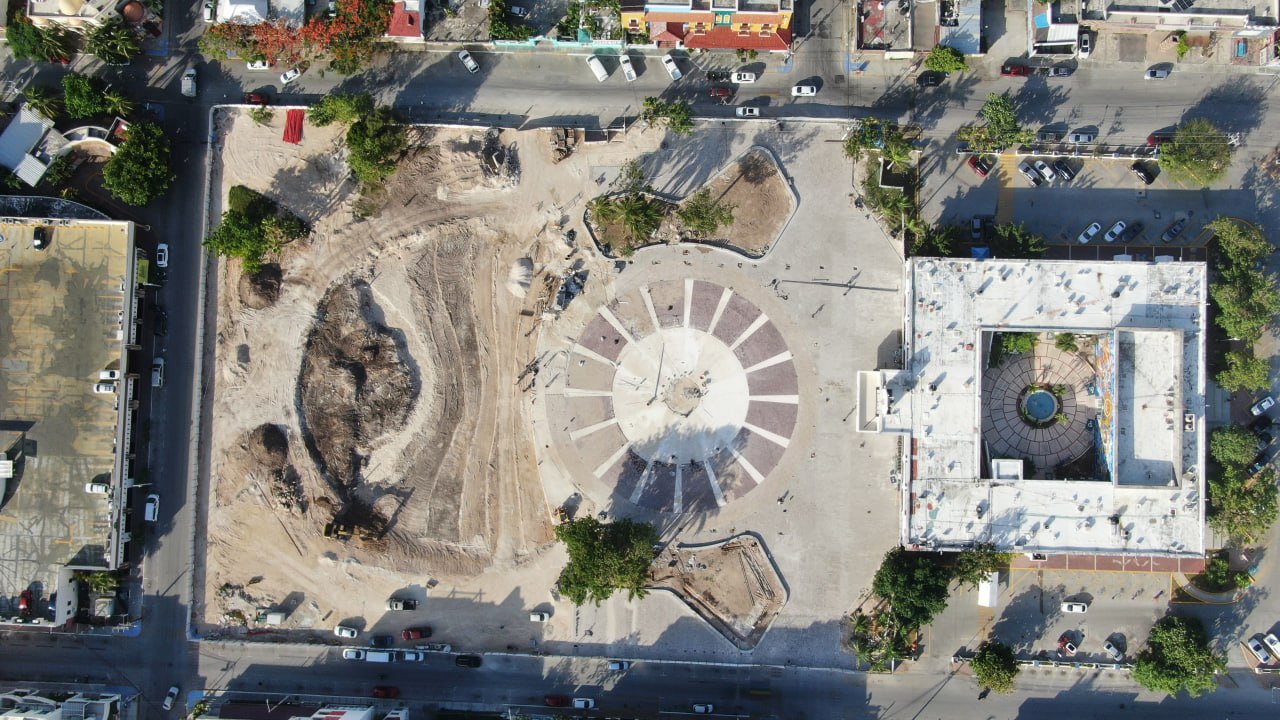 Plaza 28 de Julio, es la sede oficial para el 30 Aniversario