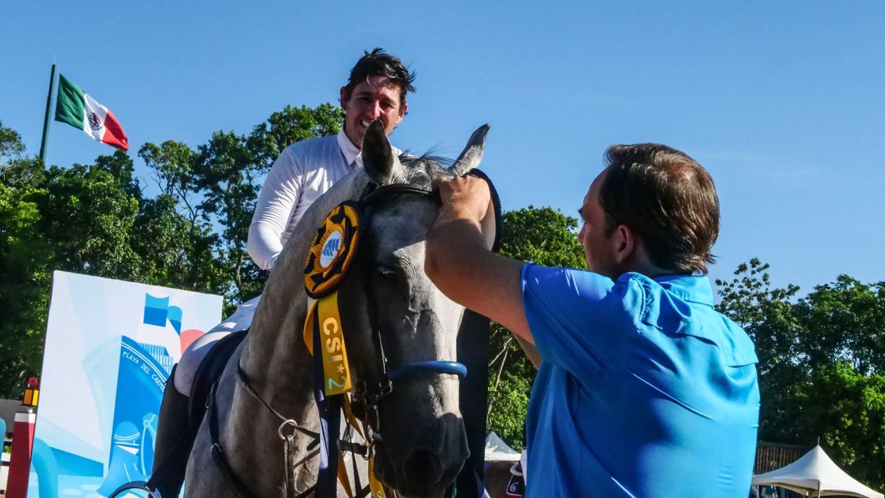 Arturo Parada conquista el gran premio de la Copa Internacional CSI2* Hípica Salazar