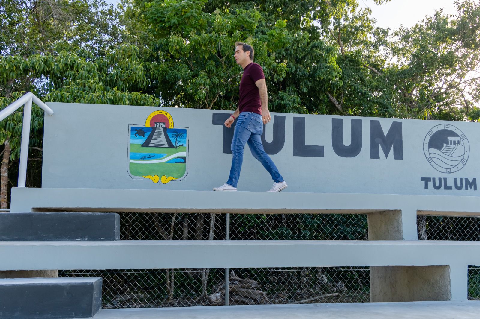 Diego Castañón le cumple a Akumal con nuevas instalaciones deportivas