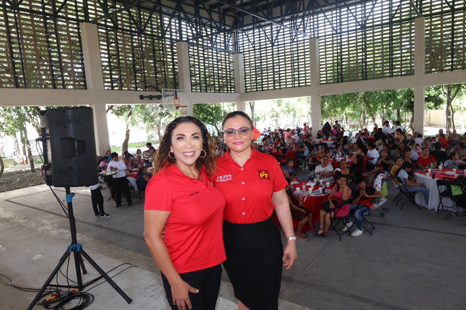 Lorena Martínez se registra por el PT para una diputación federal