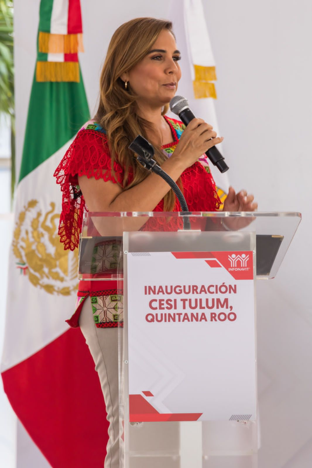 Diego Castañón celebra apertura del primer Centro de Servicio INFONAVIT en Tulum