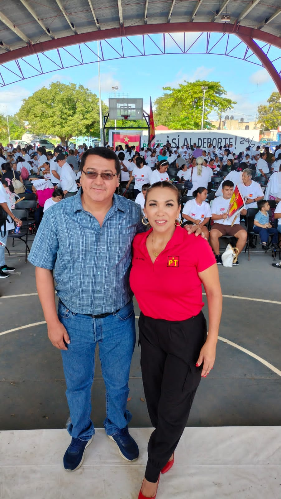 Lorena Martínez logra gran convocatoria con el sectorial de mujeres del PT