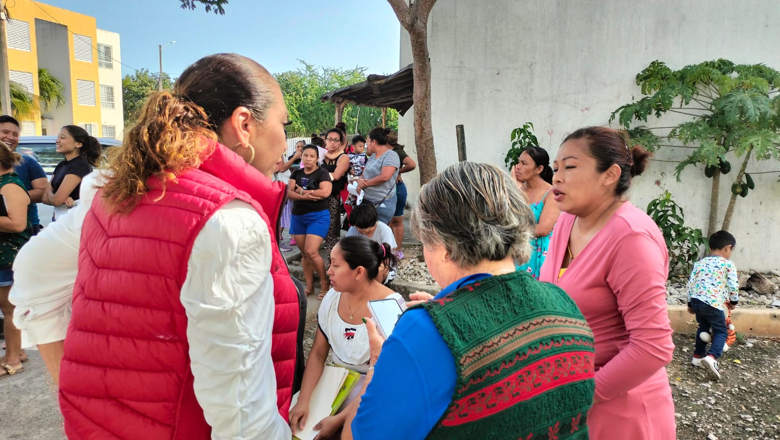 Lorena Martínez trabaja de manera incansable en territorio