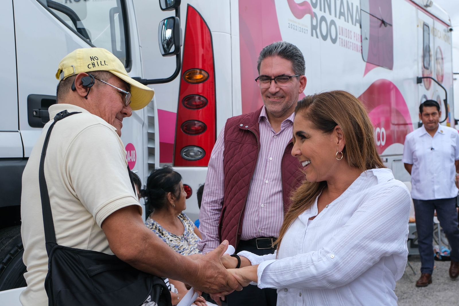 Anuncia Mara Lezama unidades médicas móviles en Chunhuhub, Francisco Uh May y Calderitas