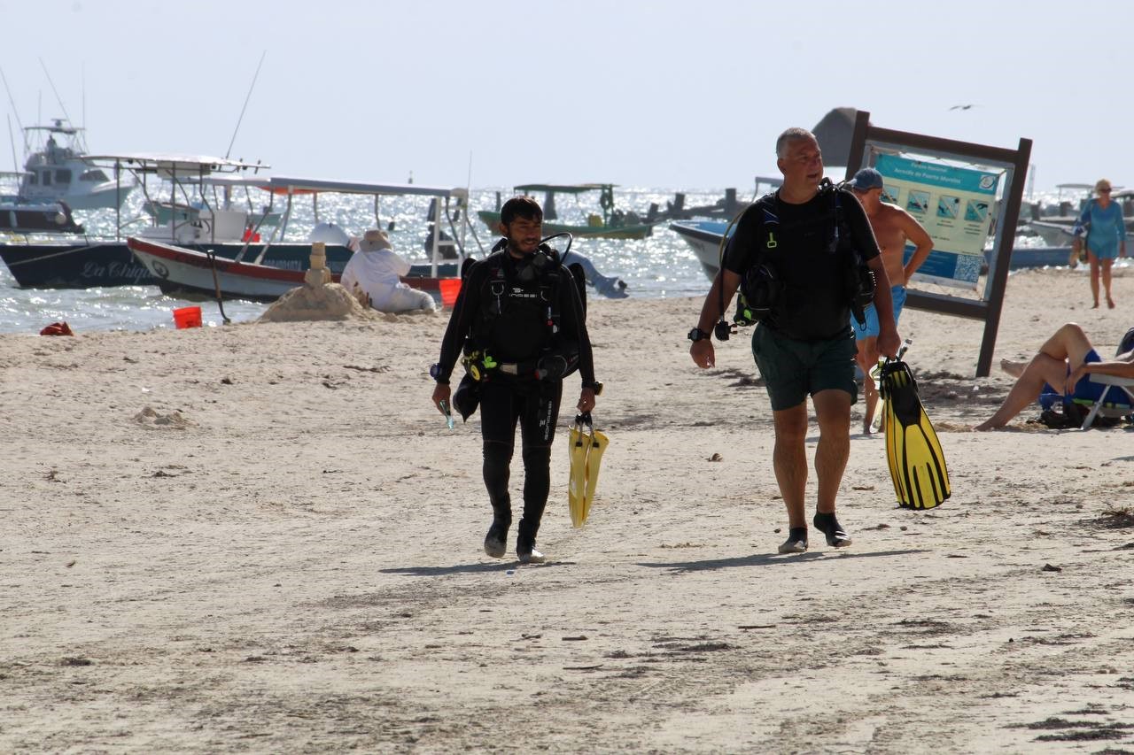 AMANTES DEL BUCEO ELIGEN A PUERTO MORELOS
