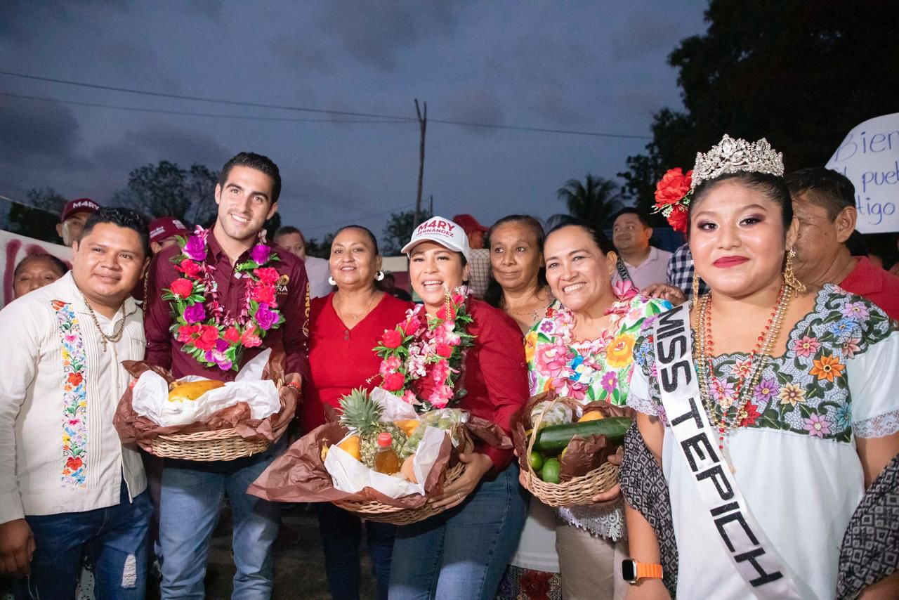 Mary Hernández, Eugenio Segura y Elda Xix muestran su fuerza política en la zona maya