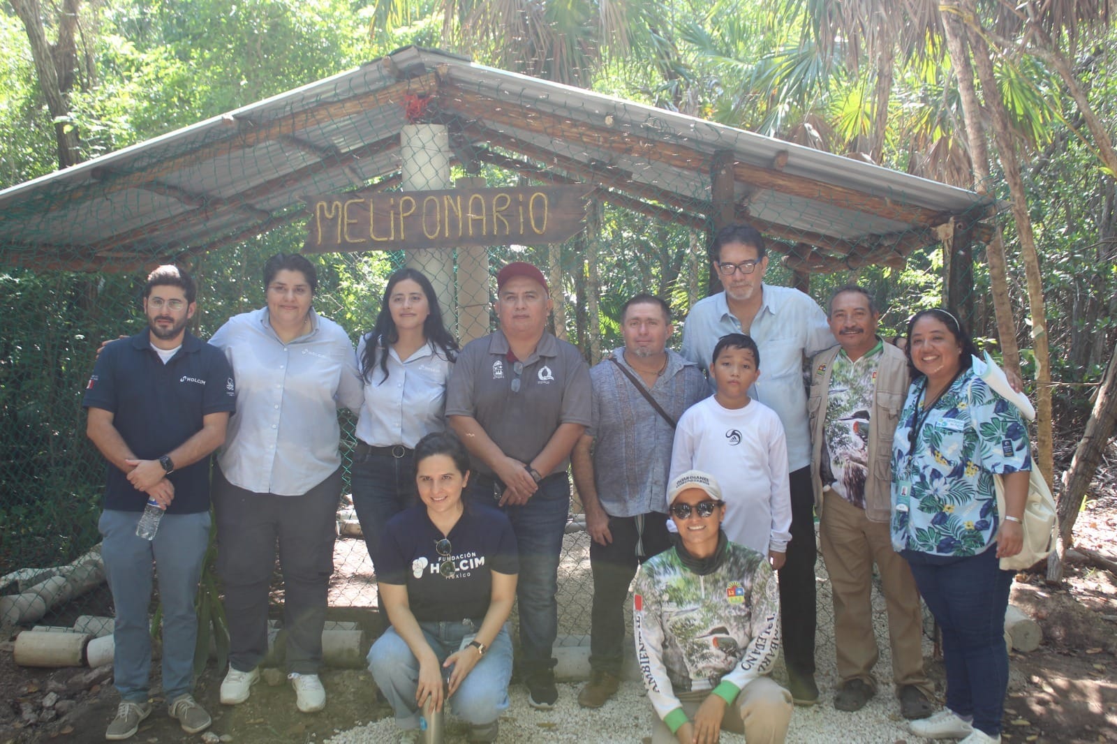 Conmemoran Día Internacional de los Manglares con reforestación y saneamiento en la Laguna del Manatí