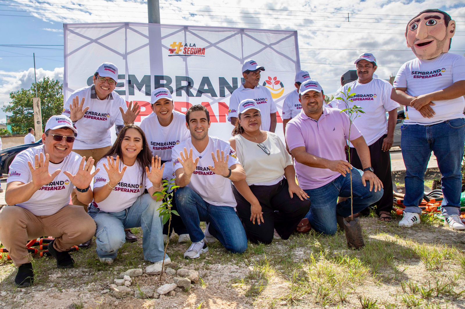 Mary Hernández y Gino Segura lanzan proyecto de arborización más grande de Quintana Roo