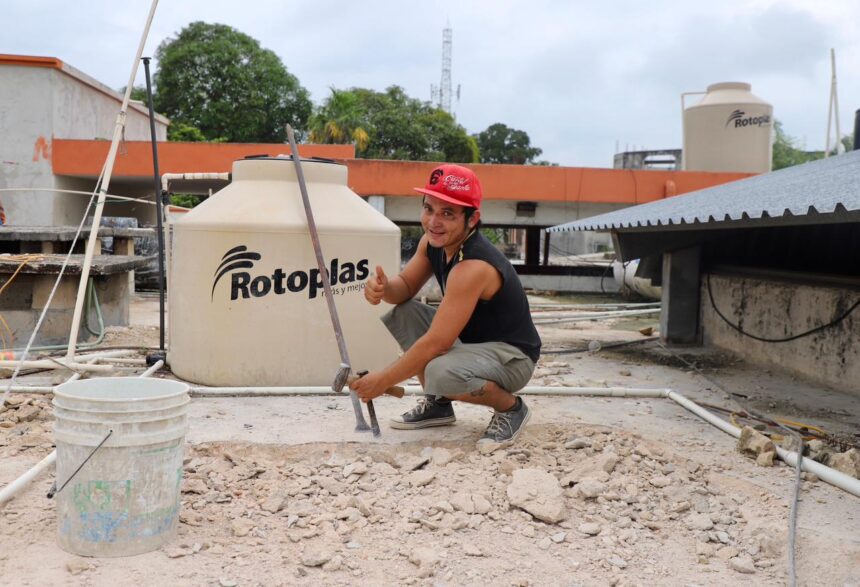 Avanza rehabilitación del techo del mercado de Felipe Carrillo Puerto