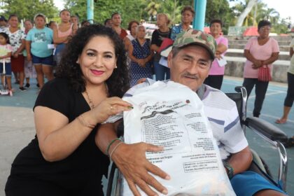 DIF-Felipe Carrillo Puerto entrega apoyos alimentarios en Noh Bec