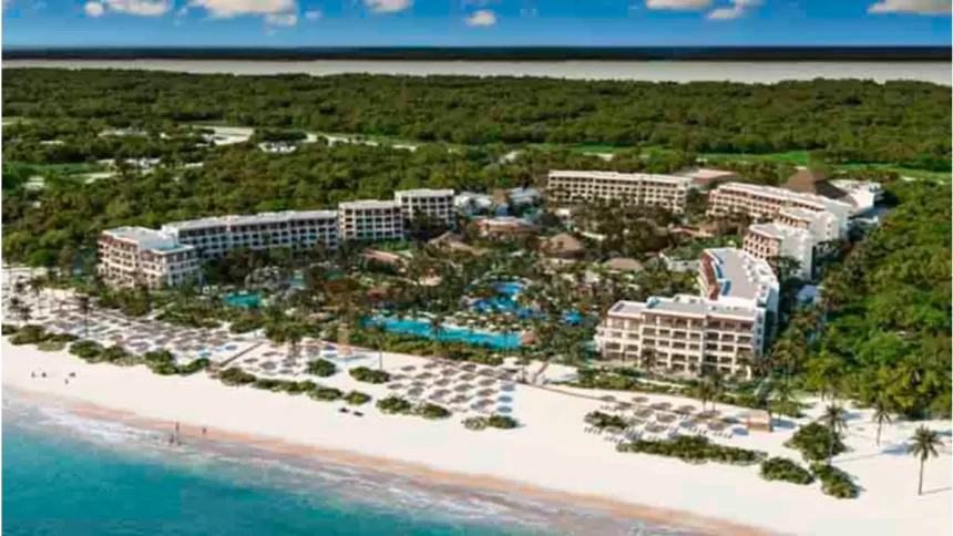 Hyatt Hotels Corporation anunció la apertura de Secrets Playa Blanca Costa Mujeres, la más reciente incorporación de Inclusive Collection, parte de World of Hyatt que abre en México. El resort de 507 habitaciones sólo para personas adultas fortalece aún más el portafolio de ocio de Hyatt en todo el Caribe mexicano.   Situado en una apartada franja de esta idílica costa, conocida por su extensa y prístina playa de arena blanca, las personas que visitan Secrets Playa Blanca Costa Mujeres dan sus primeros pasos en la propiedad sobre pasillos adoquinados y rodeados de instalaciones de agua y fuego para ser bienvenidas en el lobby al aire libre del segundo piso y su gran arco construido con materiales naturales en tonos tierra. Las personas alojadas pueden optar por disfrutar en la propiedad o explorar la ciudad, con sólo un corto trayecto en ferry a la cercana isla de Isla Mujeres y al Parque Nacional de Isla Contoy, uno de los parques protegidos de México, que ofrece una de las experiencias más fascinantes en el Caribe mexicano, incluido el buceo en arrecifes. También muy cerca se encuentra el centro comercial Puerto Cancún y el campo de golf Playa Mujeres, un campo de 18 hoyos con el sello de Greg Norman que cuenta con excepcionales vistas al océano y al trópico.     “​​Nos enorgullece enormemente consolidar aún más la posición de Inclusive Collection en México con el debut de Secrets Playa Blanca Costa Mujeres», afirmó Erik van der Kaaij, director general de Secrets Playa Blanca Costa Mujeres. «A las personas que nos visitan les ofrecemos una impresionante vista y la atmósfera romántica que esperan en un resort de Secrets, a la vez que nos diferenciamos con nuestra ubicación aislada, que proporciona un ambiente sereno de relajación sin renunciar a las oportunidades de aventurarse fuera de la propiedad, con una gran cantidad de opciones cercanas para explorar algunas de las joyas ocultas de México”.   Con una apertura en tres fases durante los próximos seis meses, las personas alojadas pueden esperar que el spa, el gimnasio y el teatro estén completamente operativos para junio de 2024.  