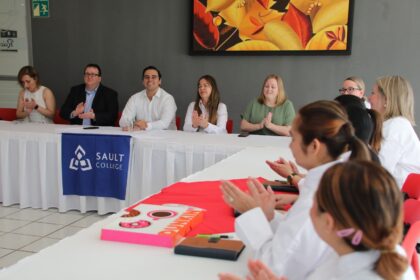 Estudiantes Canadienses visitan UT Cancún BIS