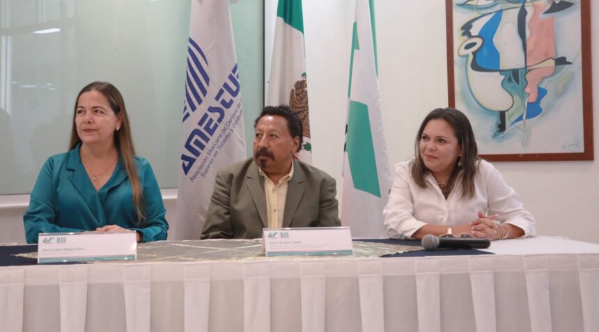 UT Cancún BIS pionera en Diplomado de Animación Turística